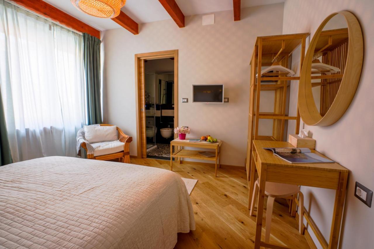 Bed and Breakfast Sa Domo e Giuanne e Giuanna Bosa Esterno foto