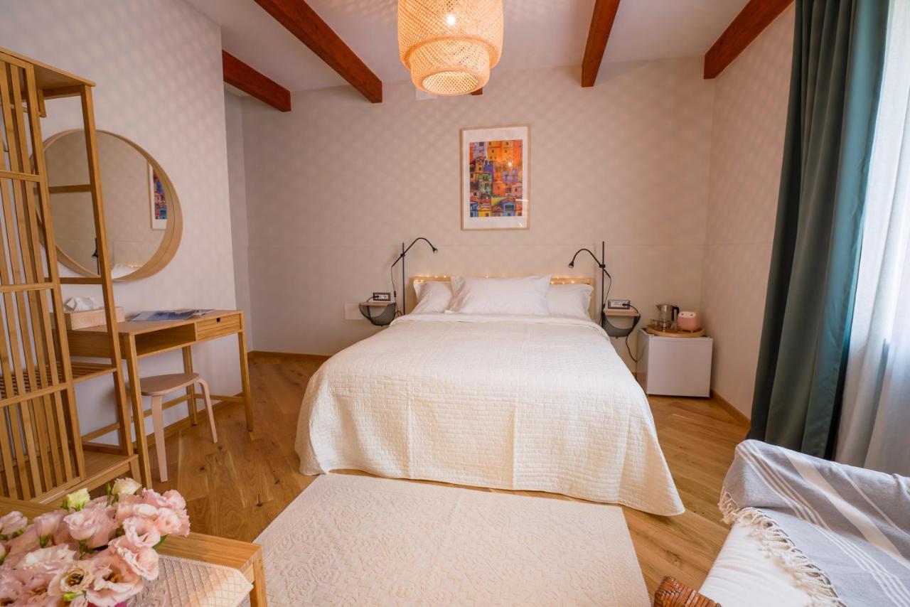 Bed and Breakfast Sa Domo e Giuanne e Giuanna Bosa Esterno foto