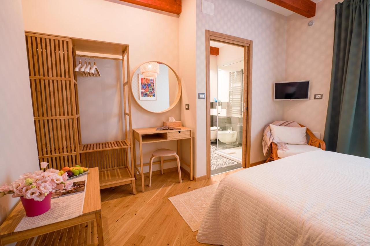 Bed and Breakfast Sa Domo e Giuanne e Giuanna Bosa Esterno foto